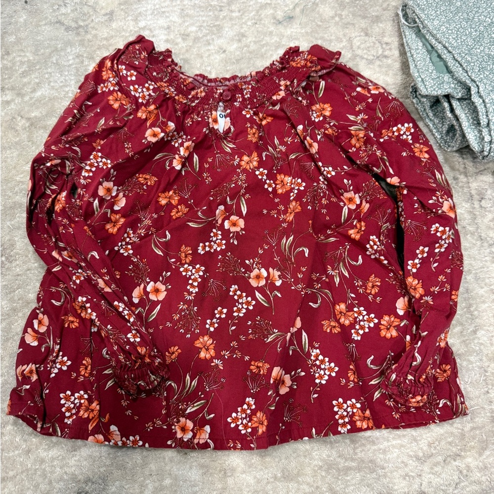 Bundle of girls clothes 3-4T